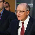 Alckmin diz que governo tem “absoluta confiança” de que dólar vai cair