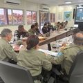 Tropas da Polícia Militar que reforçarão a segurança nas eleições municipais viajam nesta quinta (3)
