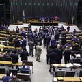 Projeto que aumenta número de deputados para 531 tem urgência aprovada