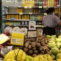 Contratos de trabalho por hora em supermercados aumentam precarização