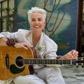 Isabella Taviani apresenta turnê “Voz e Violão” no projeto Seis & Meia Piauí em junho