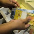 Caixa paga Bolsa Família a beneficiários com NIS de final 3