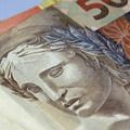 Brasileiros sacaram R$ 315 milhões em valores a receber em maio
