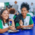 Tempo integral garante mais aprendizado e três refeições saudáveis por dia nas escolas estaduais
