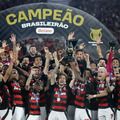 Flamengo derrota Ceará e coroa ano mágico com título Brasileiro
